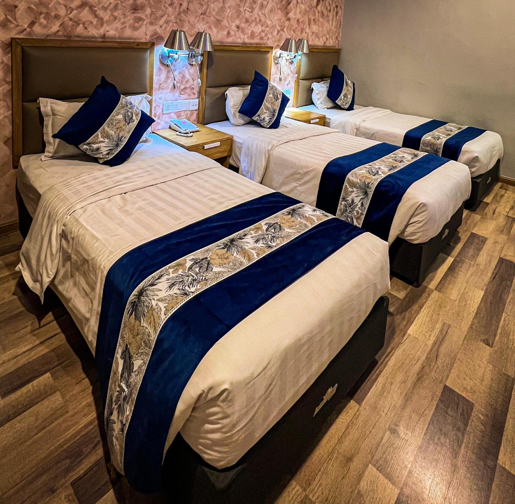 K Garden Hotel Іпох Екстер'єр фото