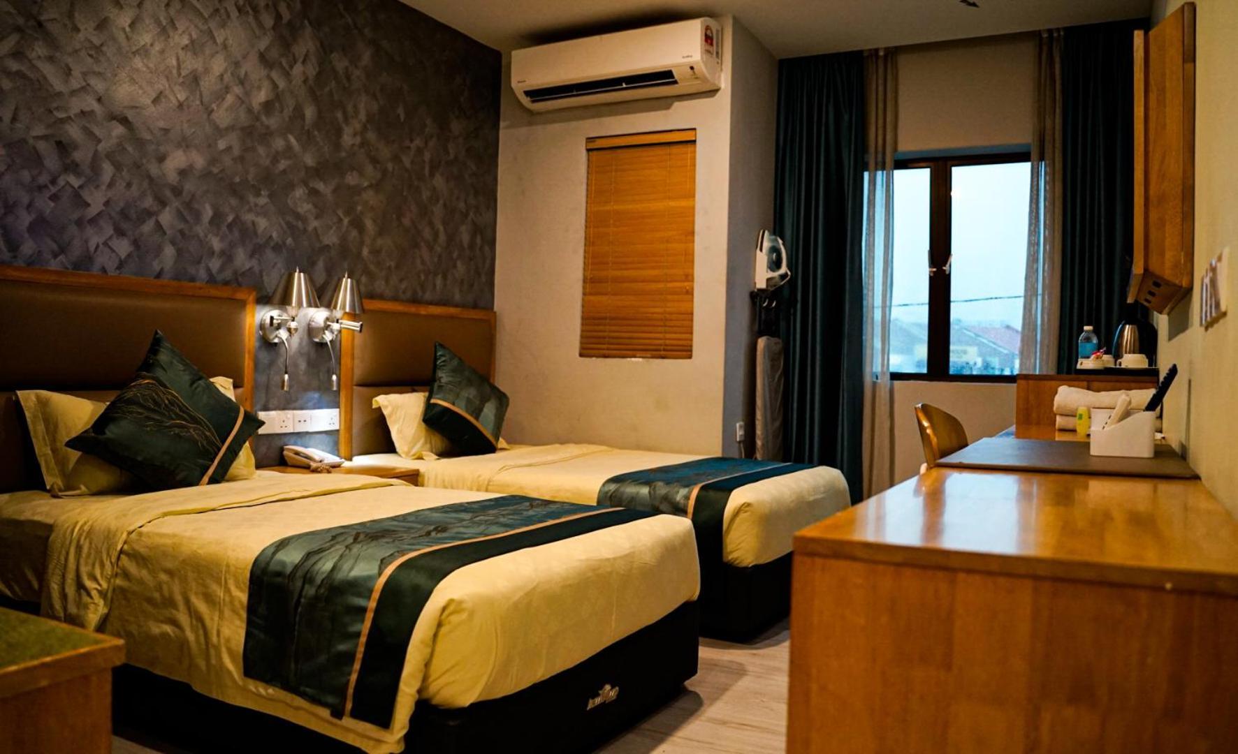 K Garden Hotel Іпох Екстер'єр фото