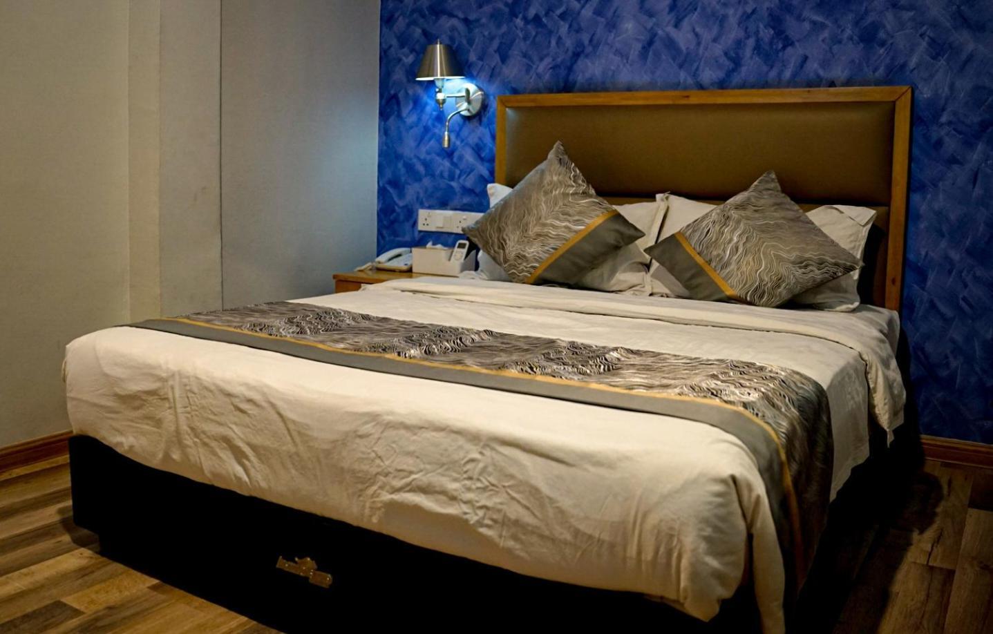 K Garden Hotel Іпох Екстер'єр фото