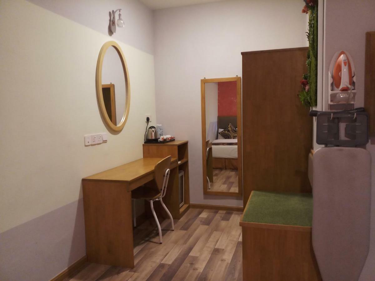 K Garden Hotel Іпох Екстер'єр фото